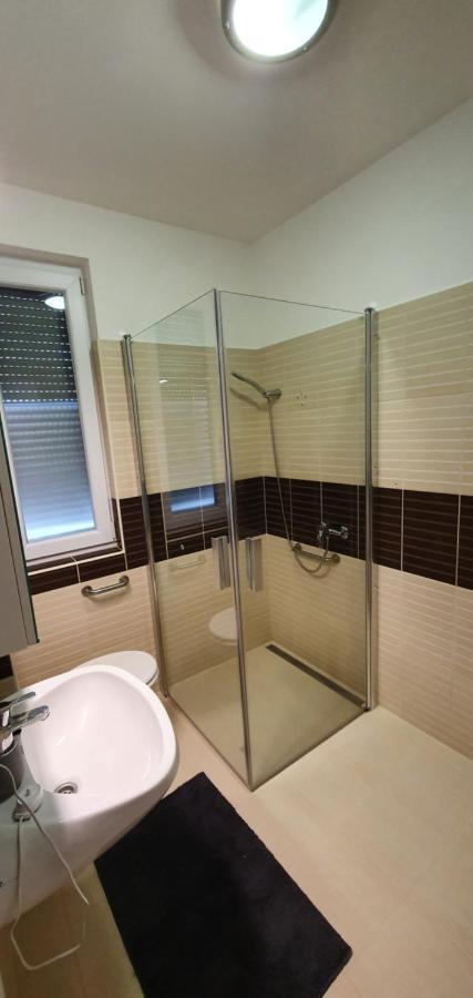 Mandara Wellnes Apartmanok Siófok Zewnętrze zdjęcie